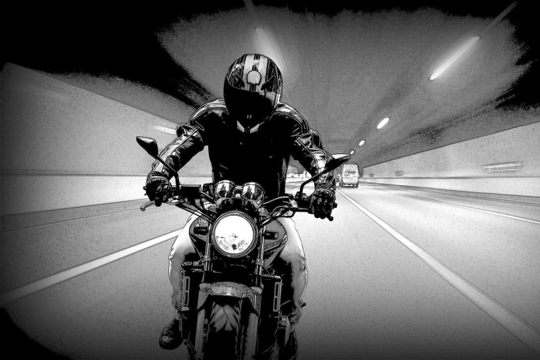 Байкер на скорости
