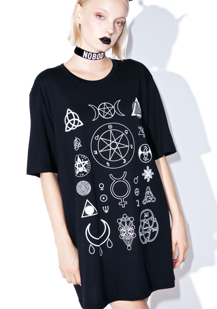 Человек с оленьими рогами