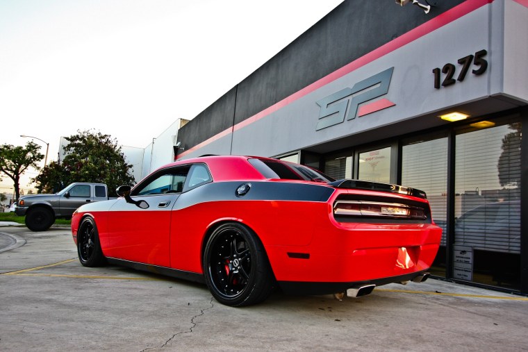 Dodge Challenger тюнингованный