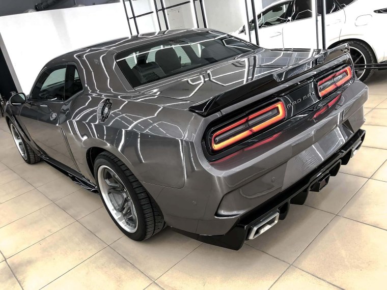 Тюнингованные Додж Челленджер