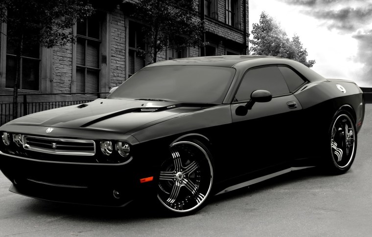 Hellcat dodge Challenger тюнингованный