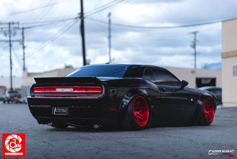 Тюнинговые Додж Челленджер