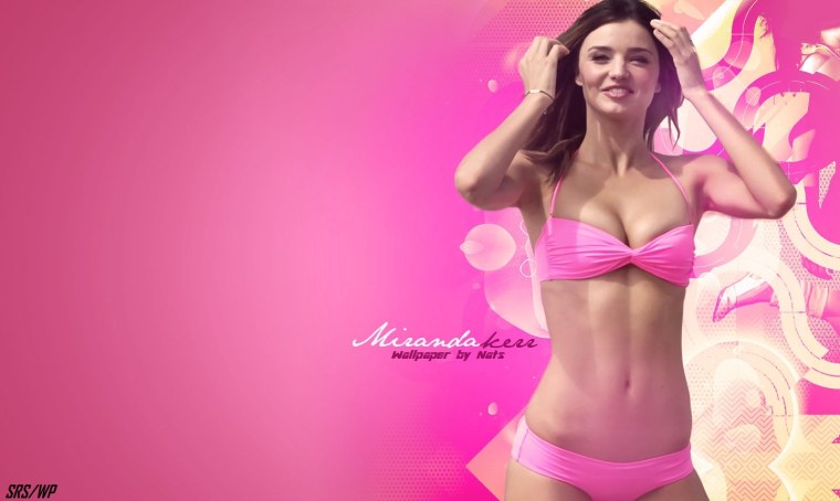 Миранда Керр в купальнике с моделями