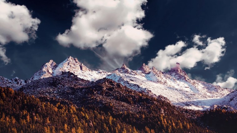 Обои на телефон горы