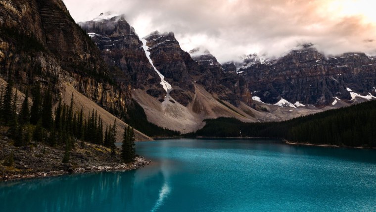 Озеро Морейн Альберта Канада