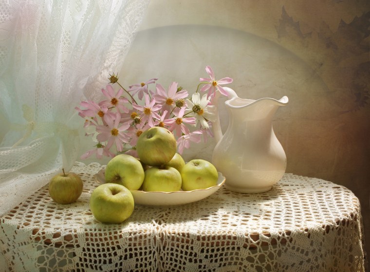 Ревякин Дмитрий натюрморт кувшин яблоки