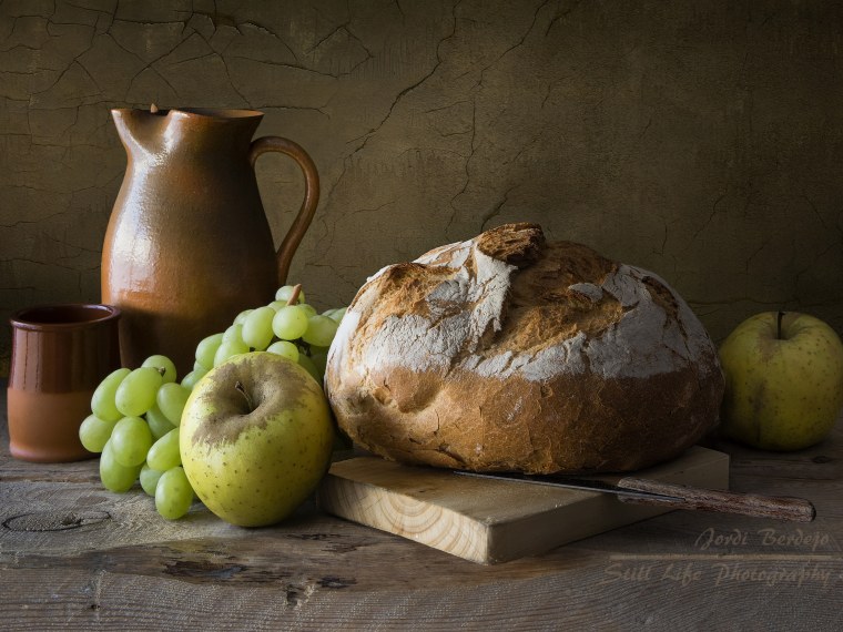 Натюрморт с хлебом
