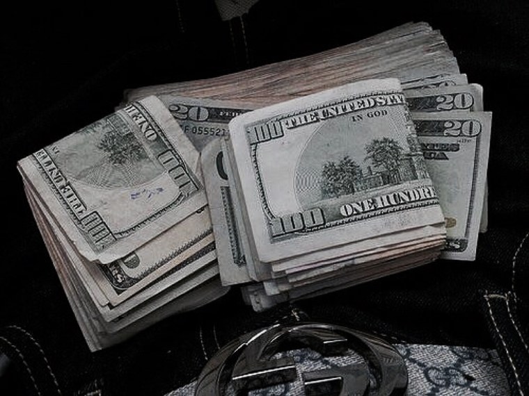 Розовые деньги Эстетика