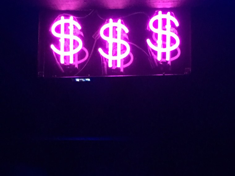 Коричневые деньги Эстетика