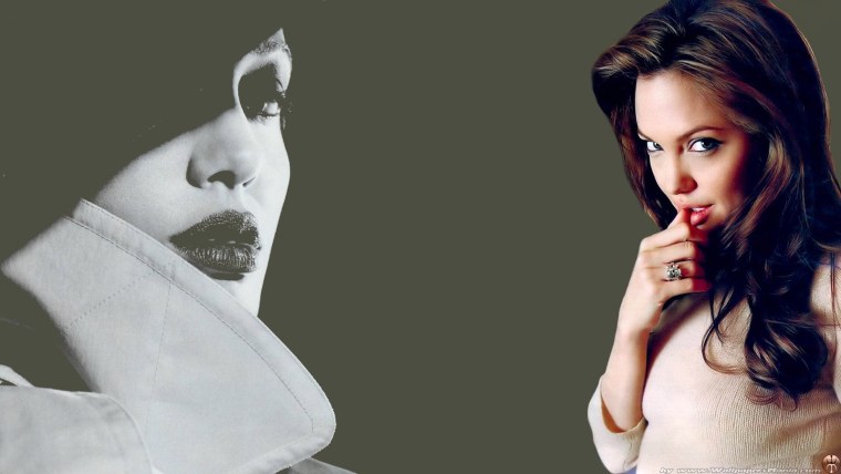 Анджелина Джоли