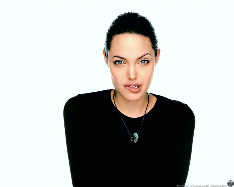 Анджелина Джоли на заставкк