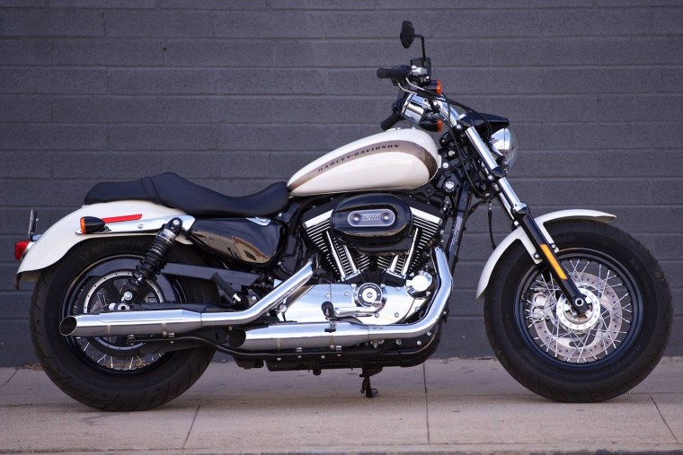 Харлей Дэвидсон спортстер 1200