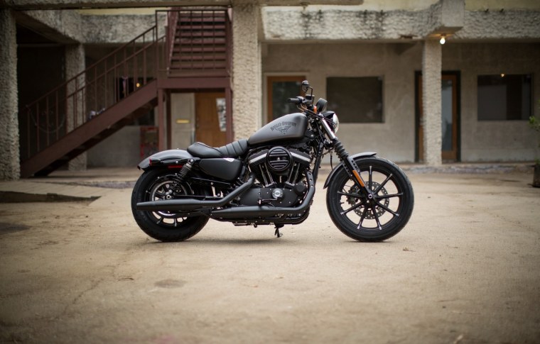 Харлей Дэвидсон Sportster 883