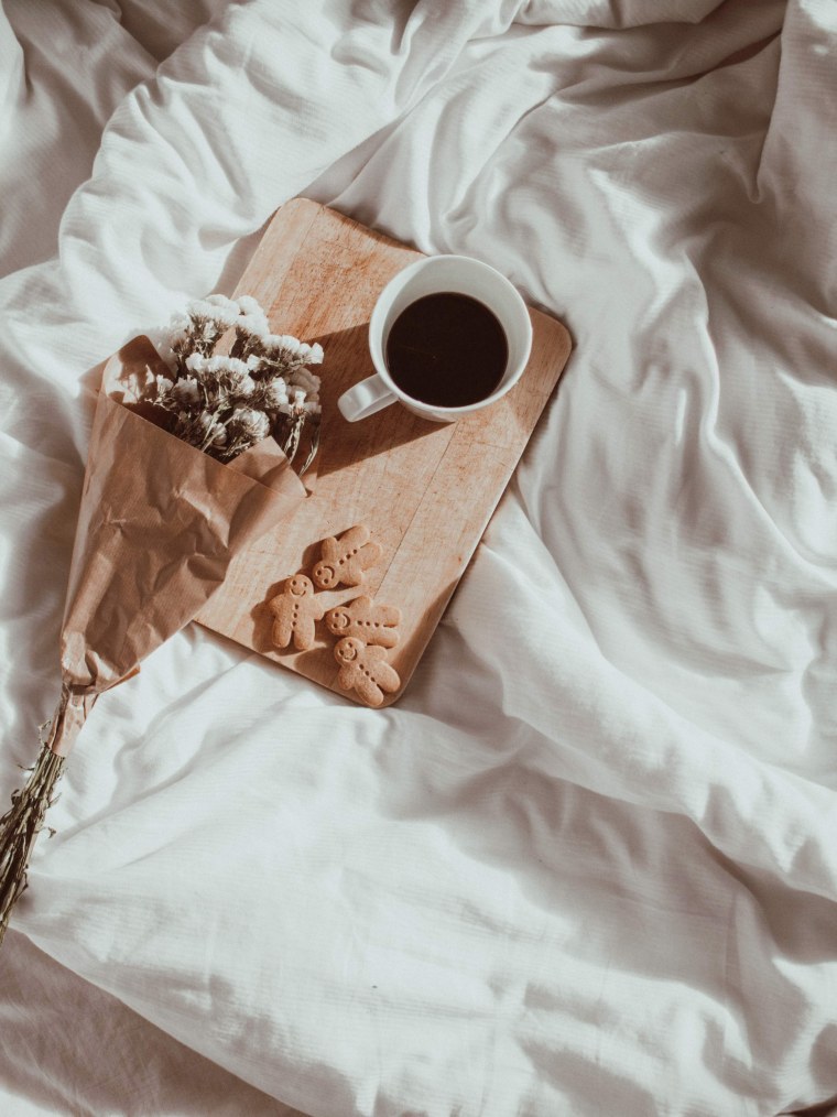 Книги Эстетика бежевый