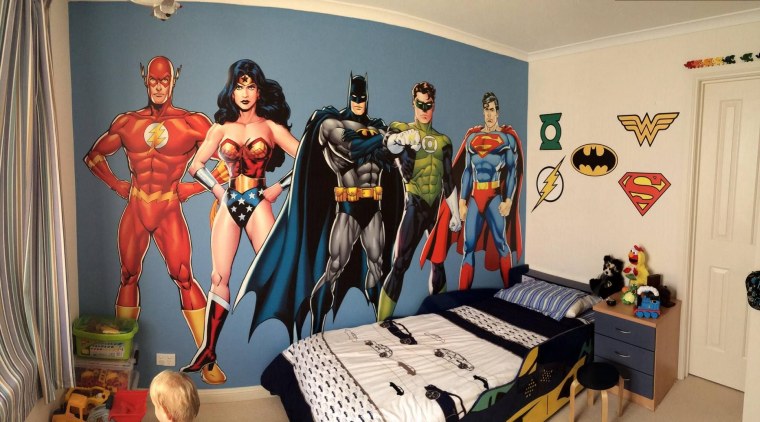 Комната с супергероями