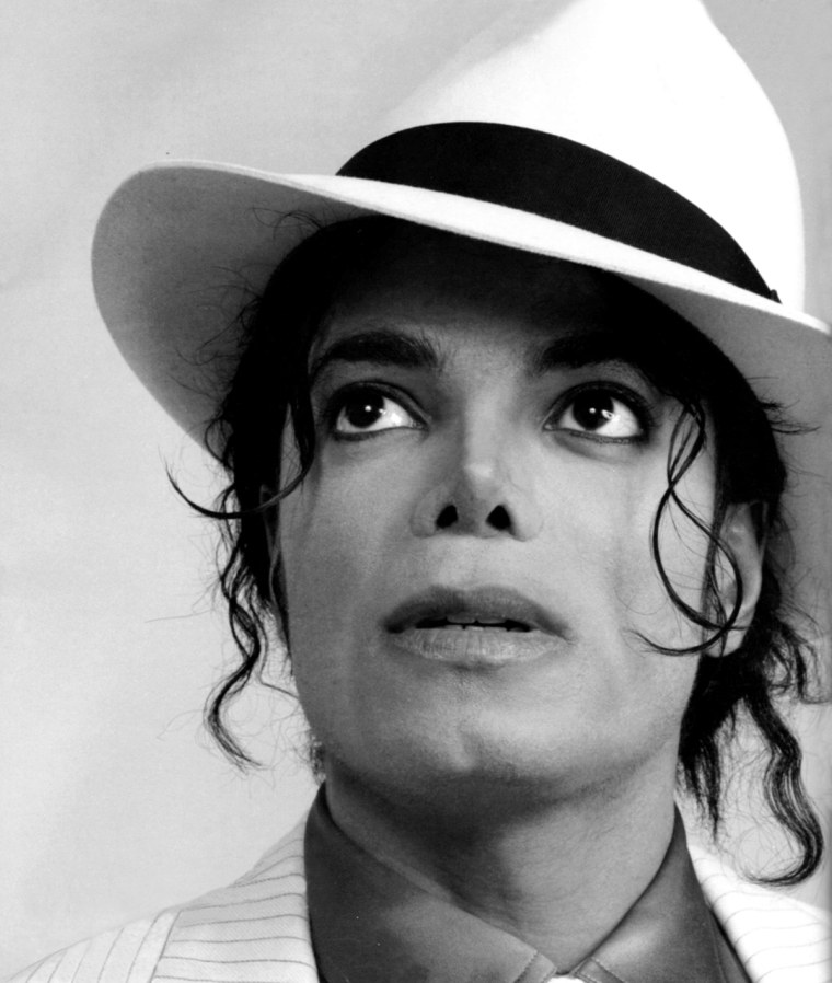 Майкл Джексон лицо