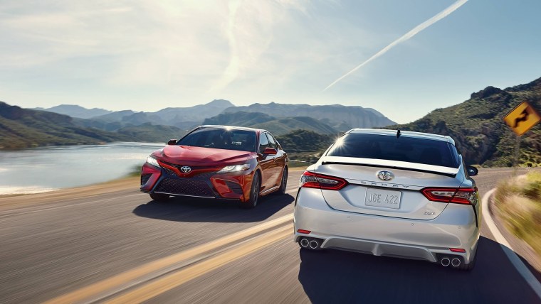 Toyota Camry Hybrid 2020