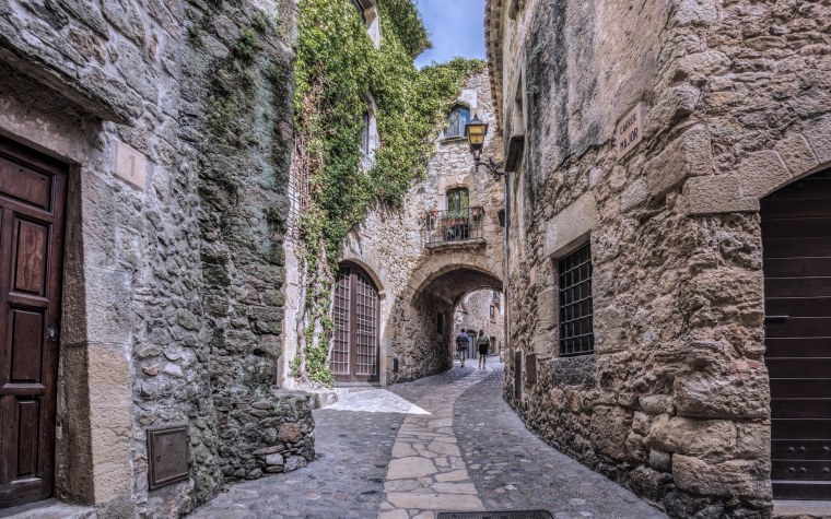 Локация средневековый город