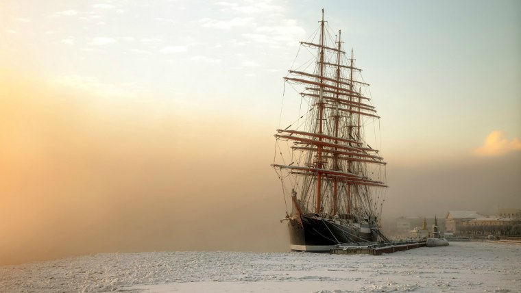 Барк Седов в Санкт-Петербурге