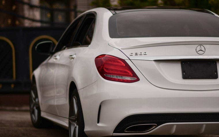 Мерседес е300 зад