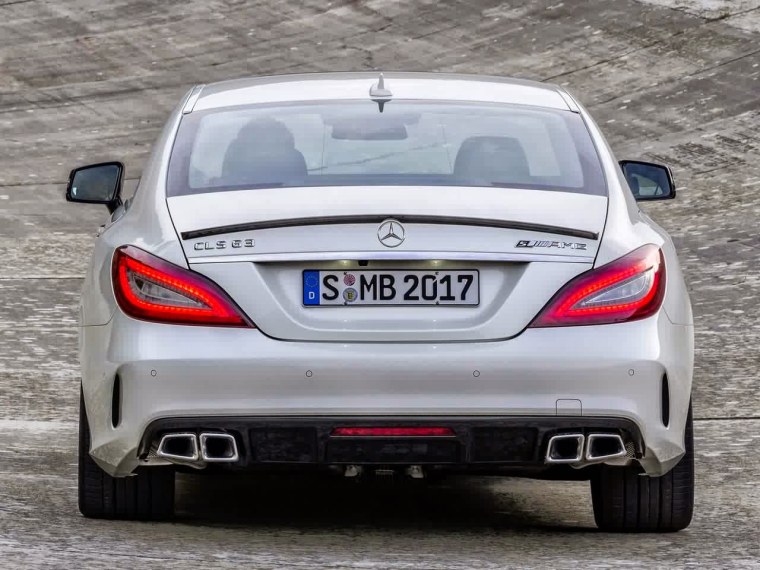 Mercedes CLS 63 AMG сзади