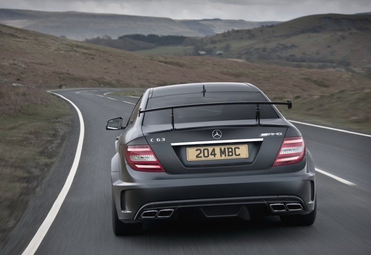 Mercedes 4 matic сзади