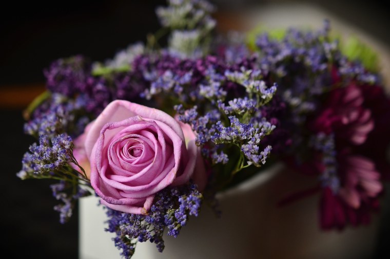 Стильные сиреневые цветы