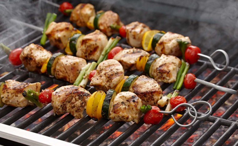 Овощи на мангале на шампурах