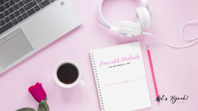 Компьютер и цветы