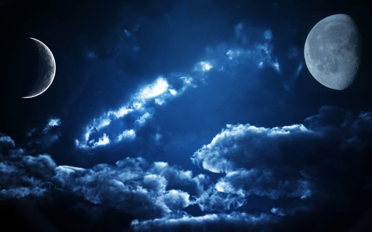 Луна в облаках