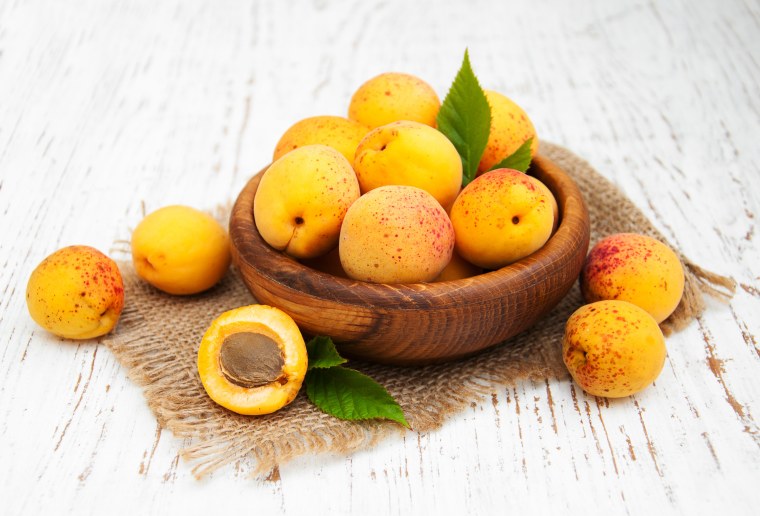 Абрикосы фон