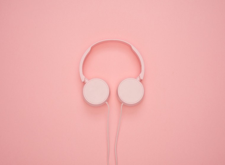 Креативный розовый фон