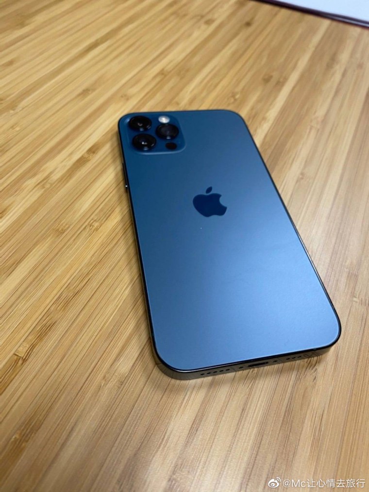 Айфон 12 Промакс Блю