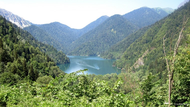 Озеро Рица в Абхазии HD