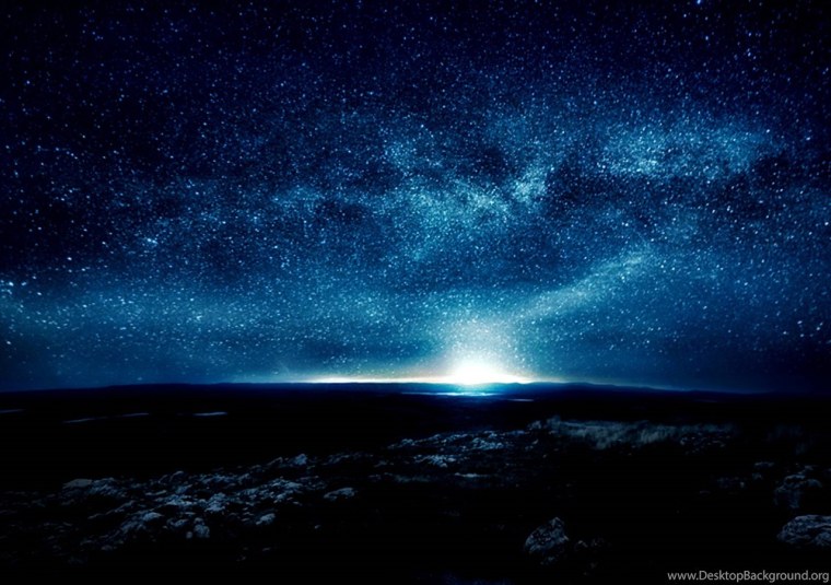 Ночное небо с облаками