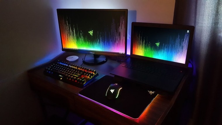 Игровой стол Razer