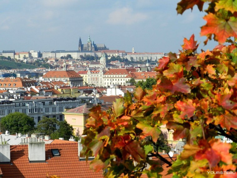 Прага Чехия осень