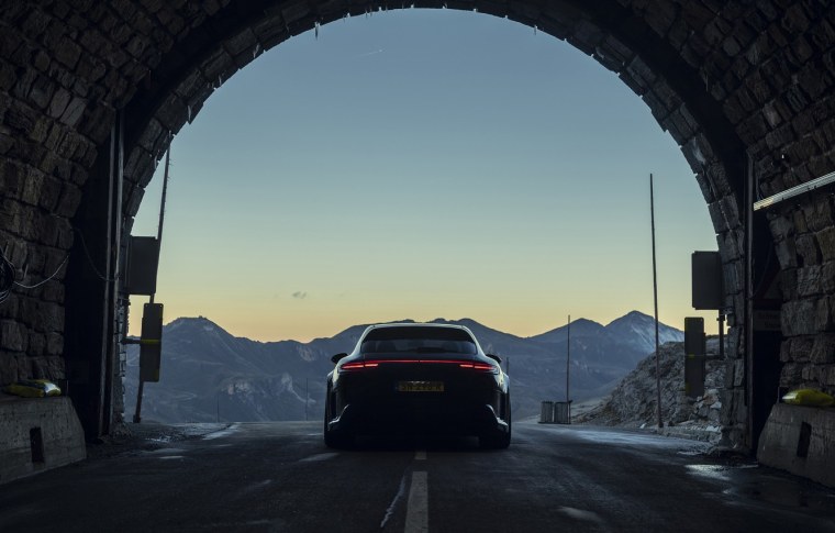 Porsche 911 Singer Red