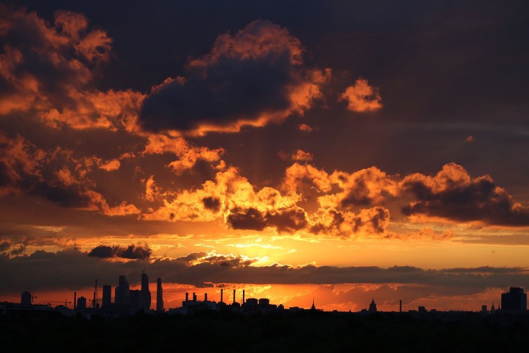 Закат в городе