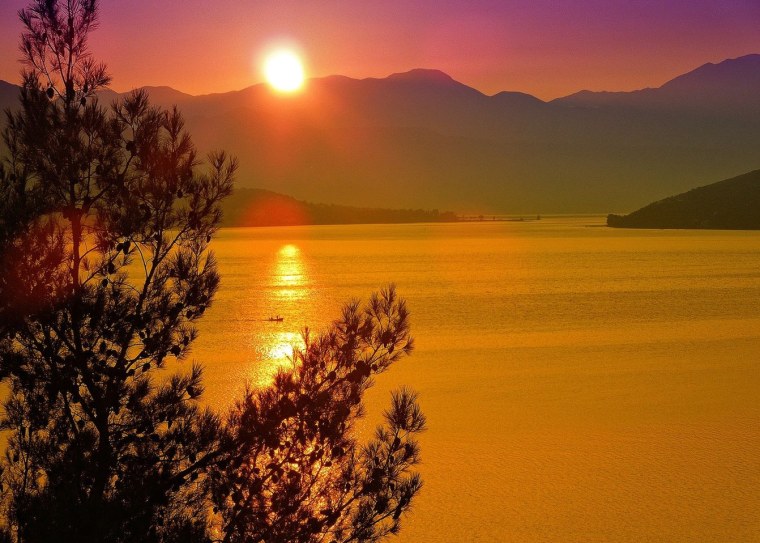 На Восходе солнца