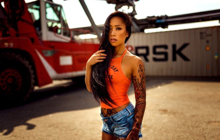 Анна Сахарова