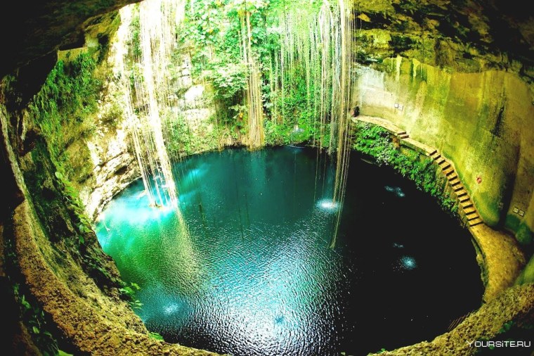 Сенот ИК-киль Мексика