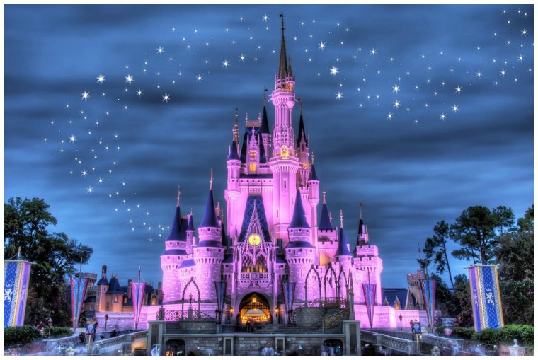 Замок Уолт Дисней Пикчерз