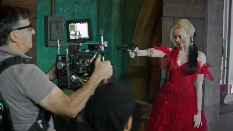 Отряд самоубийц миссия навылет Постер