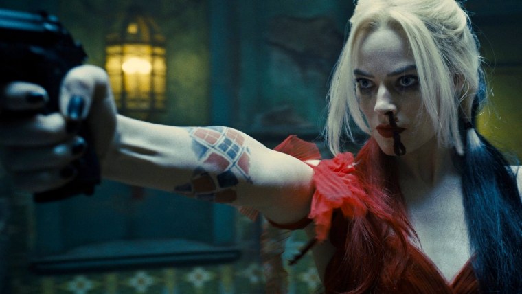 Харли Квинн с пистолетом арт