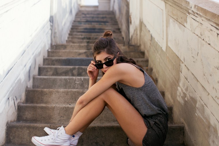 Женщины на корточках