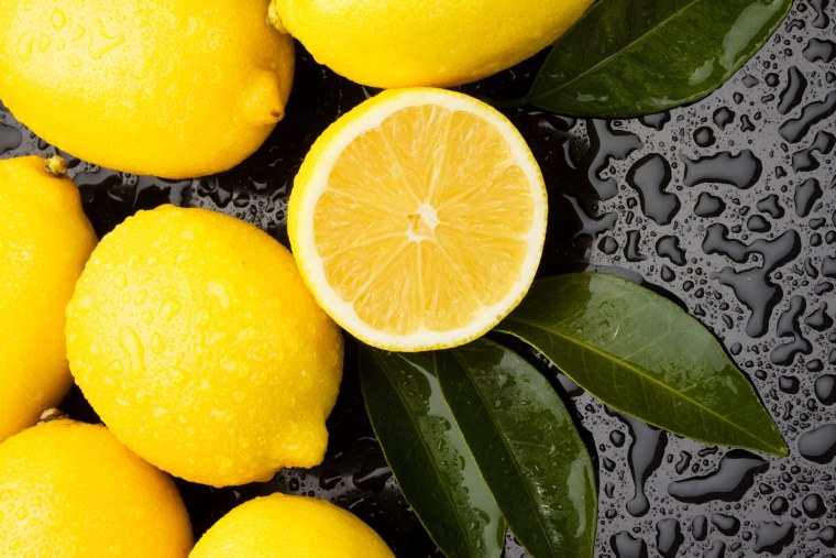 Красивый желтый