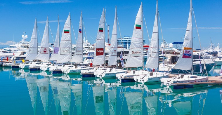 Яхта регата