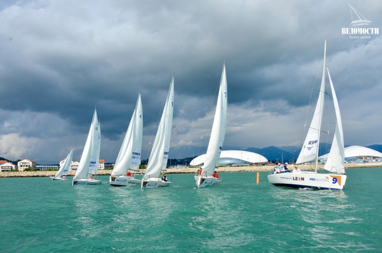 Парусный спорт