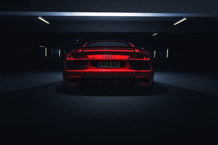 Audi r8 неон